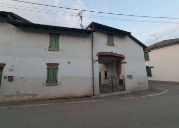 facciata - Farmhouse via Adda, Gombito - photo 39