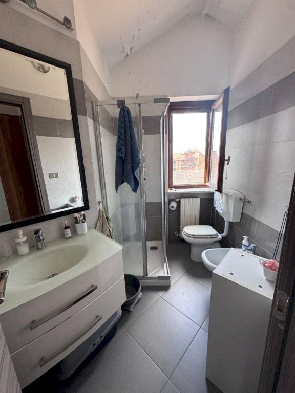 Bagno - Appartamento via Poirino, 16, Carmagnola - foto 3