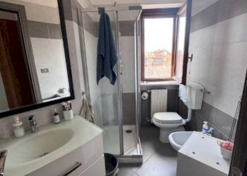 Bagno - Two-room apartment via Poirino, 16, Carmagnola - photo 3