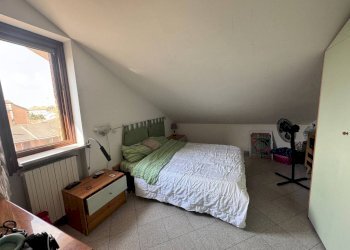 Camera da letto - Two-room apartment via Poirino, 16, Carmagnola - photo 5