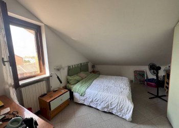 Camera da letto - Appartamento via Poirino, 16, Carmagnola - foto 6