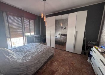 Camera da letto - Three-room apartment via Giacomo Piscina, 37, Carmagnola - photo 5