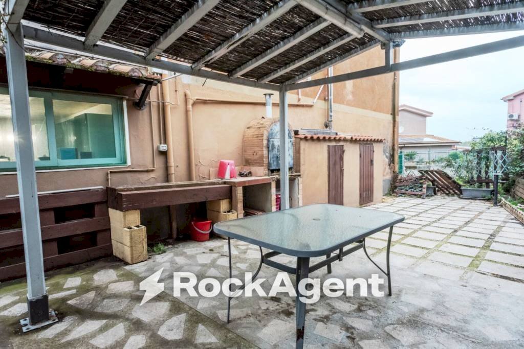 Interno non residenziale - Trilocale piazza Europa, 25, Vetralla - foto 2