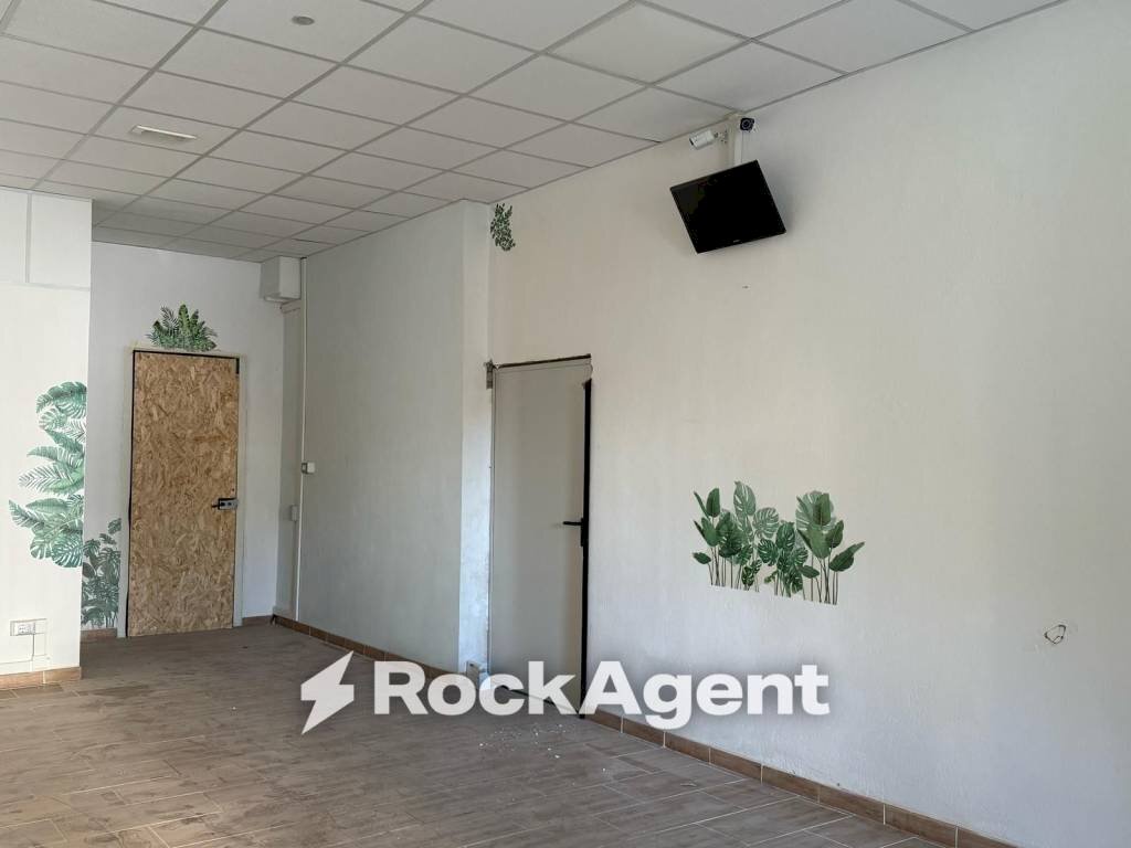 Interno non residenziale - Warehouse via Verona, Parma - photo 2