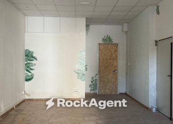 Interno non residenziale - Magazzino via Verona, Parma - foto 1