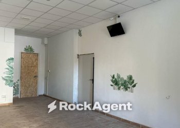 Interno non residenziale - Magazzino via Verona, Parma - foto 2