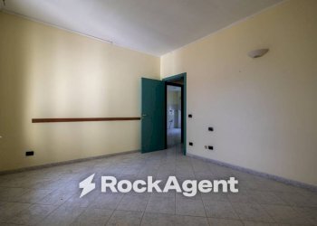 Camera da letto - Trilocale via Vincenzo D'Amato, 18, Catanzaro - foto 26