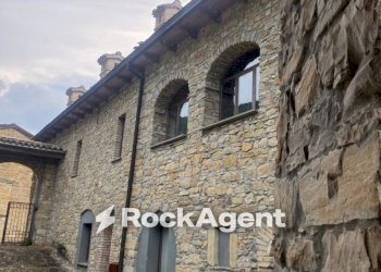 Facciata - Stabile - Palazzo strada Terenzo - Bardone, Terenzo - foto 5