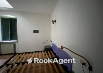 Camera da letto - Stabile - Palazzo strada Terenzo - Bardone, Terenzo - foto 10