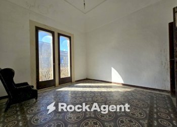 Cucina - Appartamento via Cavour, 112, Salice Salentino - foto 3