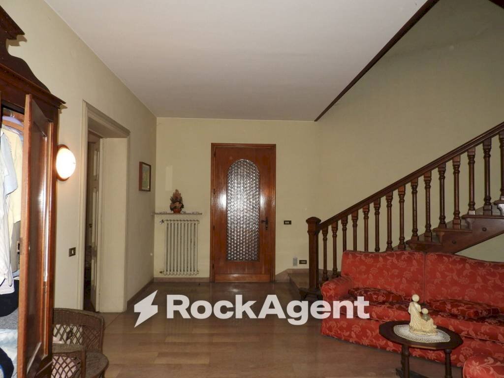 Interno palazzo - Villa via Claudia, Maranello - photo 3