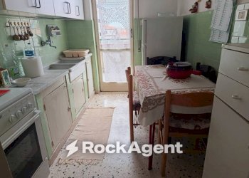 Cucina - Appartamento via Valverde, 24, Catania - foto 4