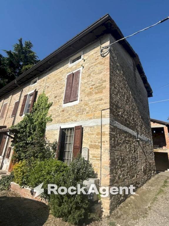 Facciata - Rustico strada della Cornia, Tizzano Val Parma - foto 1