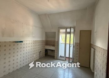 Salone - Three-room apartment via Puccini, Solignano - photo 11