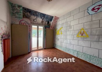 Camera da letto - Three-room apartment via Puccini, Solignano - photo 12