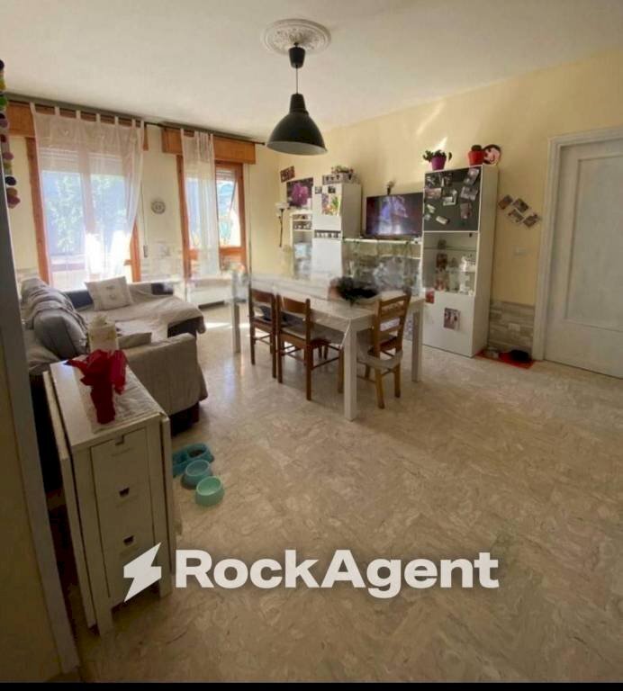 Salone - Three-room apartment via Malta, Borgo Val di Taro - photo 1
