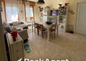 Salone - Three-room apartment via Malta, Borgo Val di Taro - photo 1