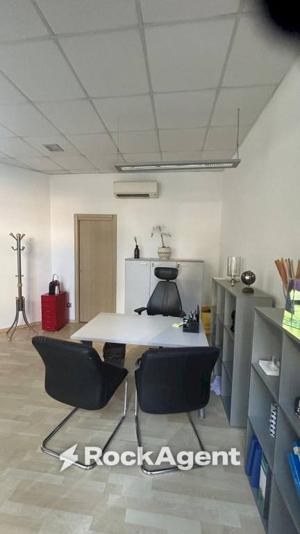 Ufficio - Office via Rolando dei Capelluti, Parma - photo 3