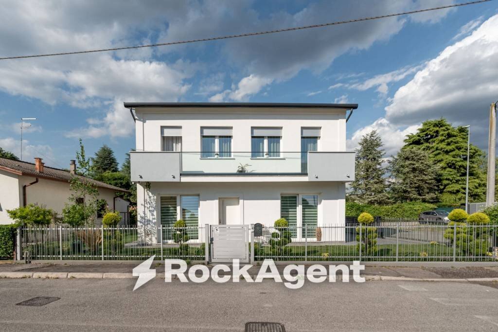 Facciata - Villa via Campania, 31, Selvazzano Dentro - foto 3