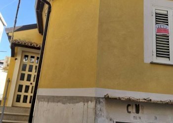 Facciata - Casa indipendente via Umberto I', Riace - foto 17
