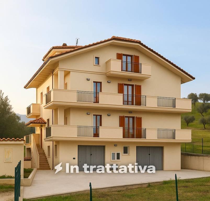 Facciata - Villa via Archimede, 61, Sant'Egidio alla Vibrata - foto 1