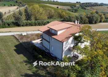 Vista - Villa via Archimede, 61, Sant'Egidio alla Vibrata - foto 5