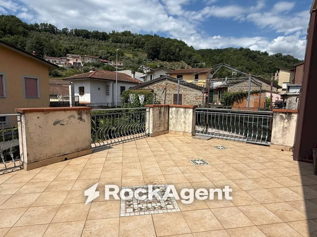 Terrazzo - Appartamento via Montebello, Licciana Nardi - foto 1