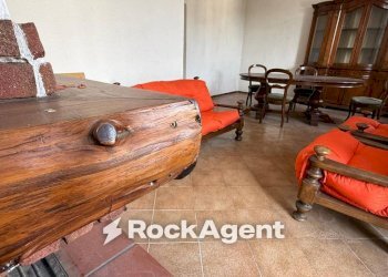 Camera da letto - Appartamento via Montebello, Licciana Nardi - foto 5