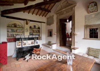 Salone - Stable - Palace Frazione Palazzo, 61, Arcevia - photo 8
