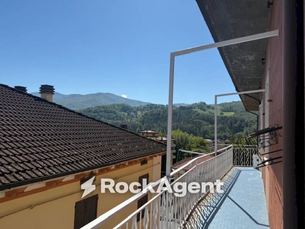Balcone - Four-room apartment via Piave, Borgo Val di Taro - photo 2