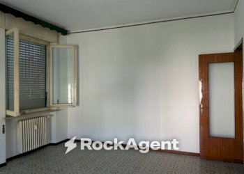 Camera da letto - Four-room apartment via Piave, Borgo Val di Taro - photo 11