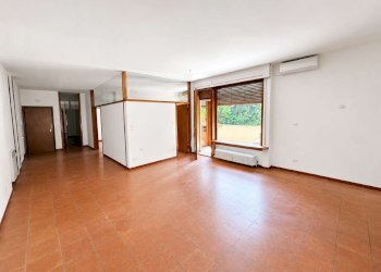 soggiorno - Appartamento via Murri, Bologna (zona Murri) - foto 9