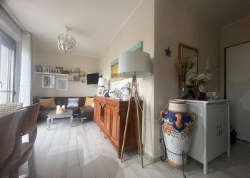 Two-room apartment Via XXV Aprile, Castelnovo di Sotto - photo 8