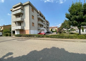 Two-room apartment Via XXV Aprile, Castelnovo di Sotto - photo 20