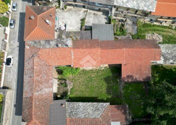 Semi-detached house Via Roma, Envie - photo 1