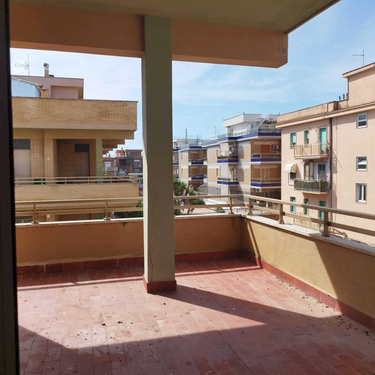 Terrazzo - Two-room apartment Via Rumenia, Pomezia - photo 2