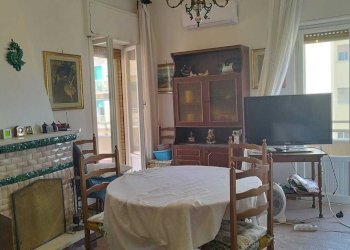 Soggiorno - Two-room apartment Via Rumenia, Pomezia - photo 4