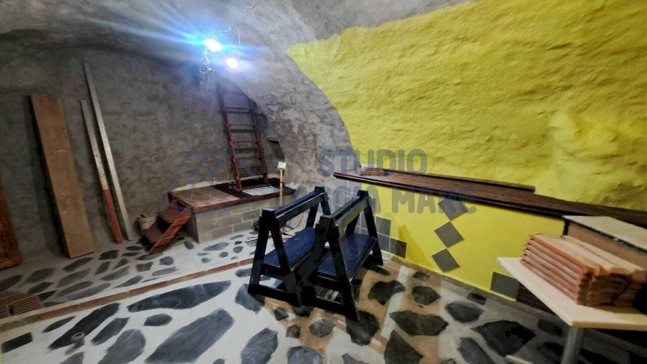 3 - Warehouse Via Emanuelli, Molini di Triora - photo 3