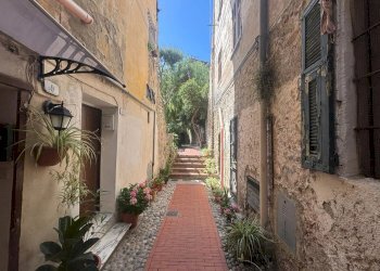 Appartamento Vico Sotto Forni, Ventimiglia - foto 2
