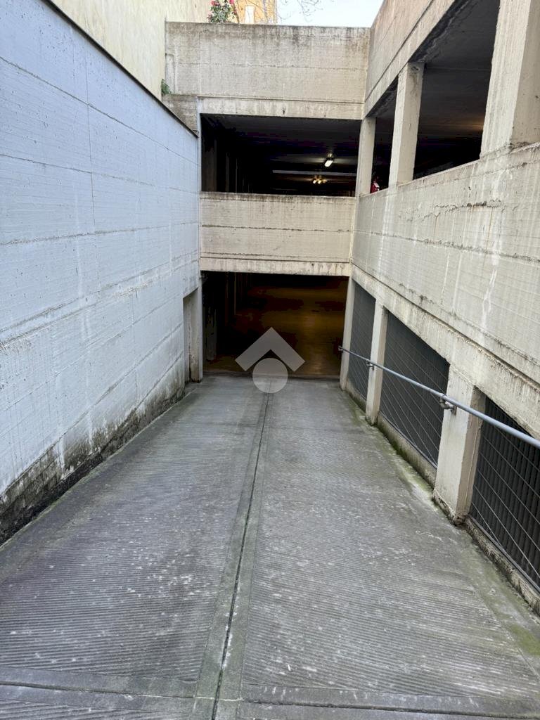 Box Piazza Nizza, Torino (zona San Salvario) - foto 2