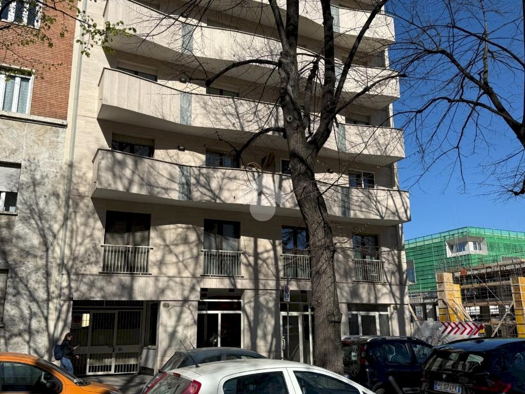 Box Piazza Nizza, Torino (zona San Salvario) - foto 3