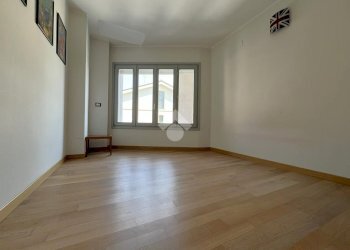 Four-room apartment Via Toti, Carugate - photo 35
