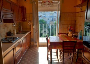 Two-room apartment Via dei Glicini, Rozzano - photo 1