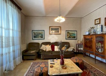 Appartamento Via Giuseppe Garibaldi, Santo Stefano Belbo - foto 3