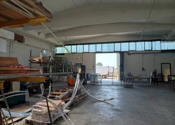 Interno non residenziale - Shed via Bologna, Novi di Modena - photo 1
