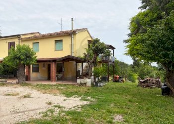 Facciata - Quadrilocale via Collina, 1987, Poggio Torriana - foto 30