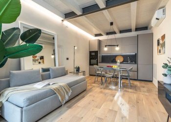 Salone - Bilocale piazza di Porta Mascarella, Bologna (zona Irnerio) - foto 4