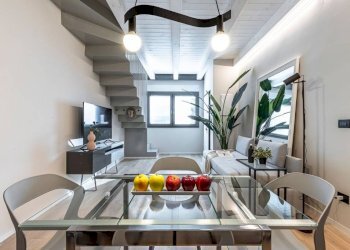 Interno non residenziale - Bilocale piazza di Porta Mascarella, Bologna (zona Irnerio) - foto 6