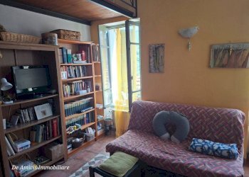 Soggiorno - Four-room apartment via Roma, 7, Apricale - photo 5