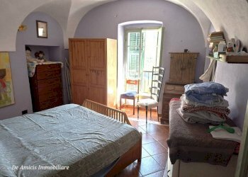 Camera da letto - Four-room apartment via Roma, 7, Apricale - photo 21